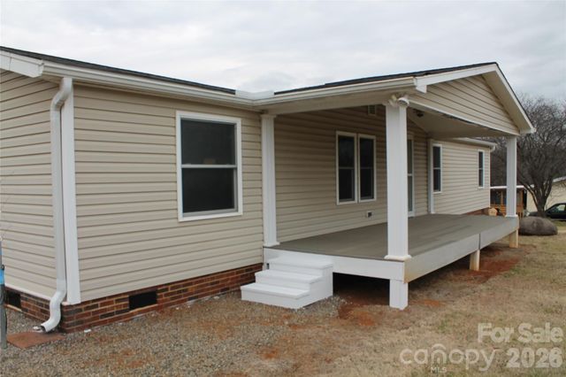 303 Johnson Dairy Road, Mooresville, NC 28115