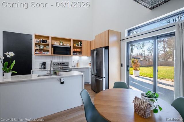 2407 Pollard Road, Lansing, MI 48911