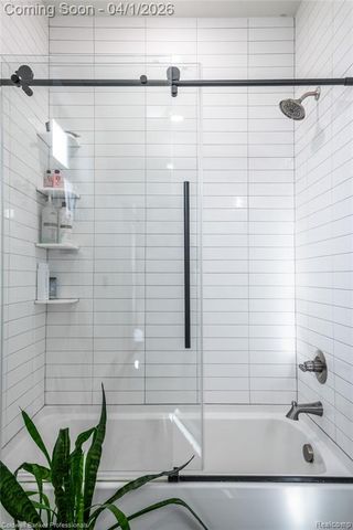 2407 Pollard Road, Lansing, MI 48911