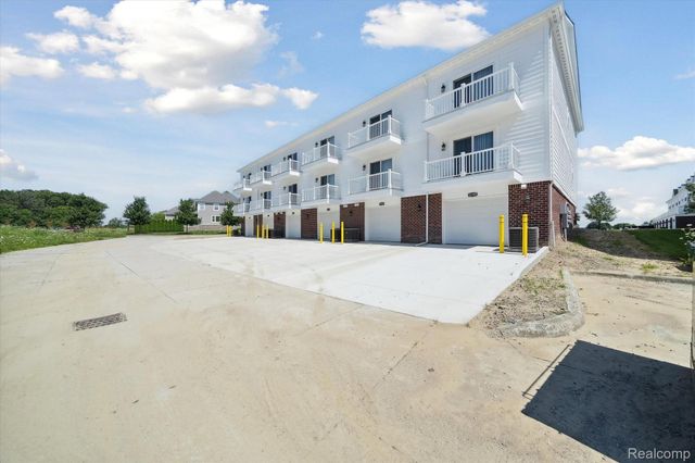 53779 Champlain Street, Macomb Township, MI 48042