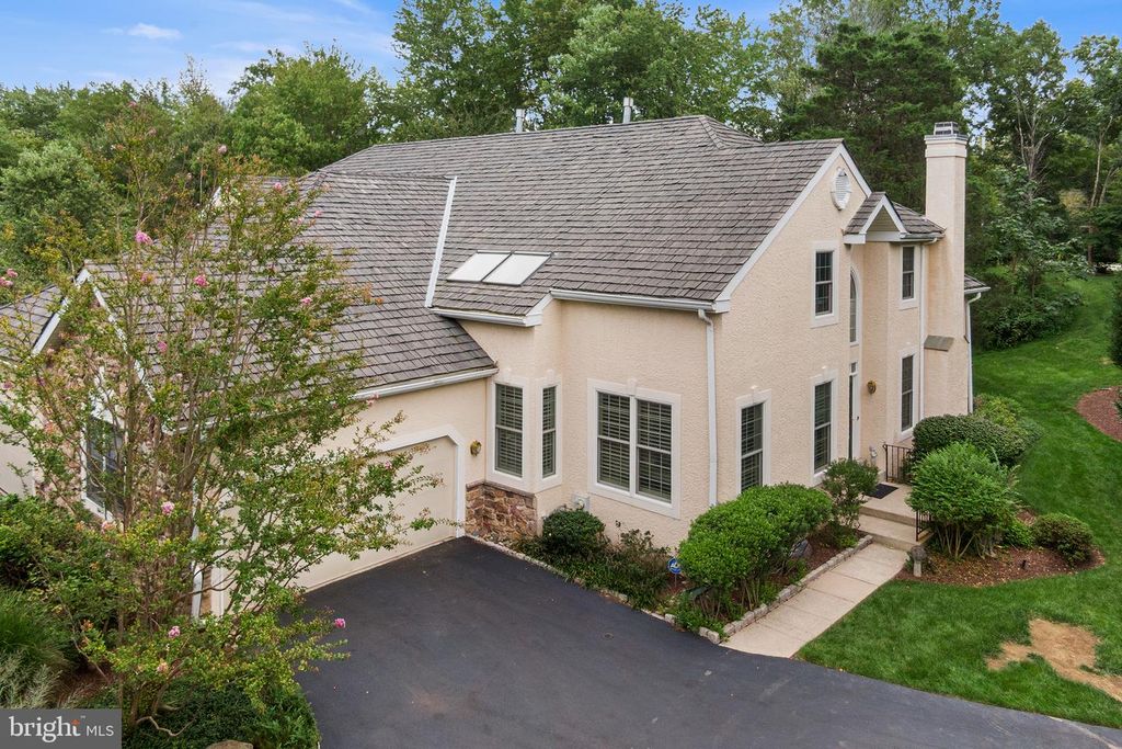 207 YORKTOWN PL, BERWYN, PA 19312 — photo 2