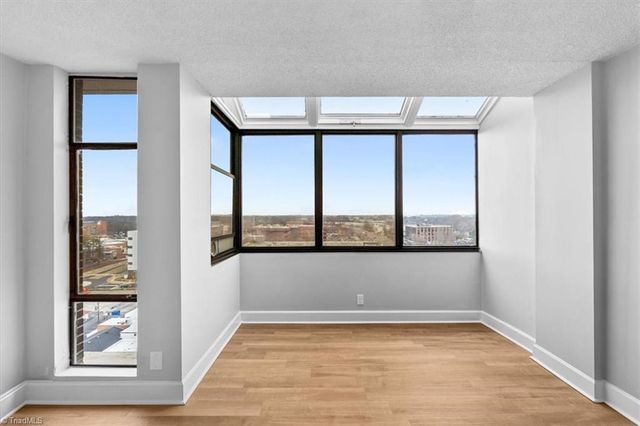 1101 N Elm Street 1404, Greensboro, NC 27401