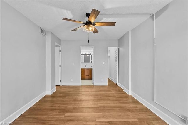 1101 N Elm Street 1404, Greensboro, NC 27401