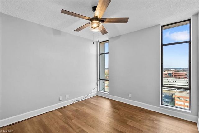 1101 N Elm Street 1404, Greensboro, NC 27401