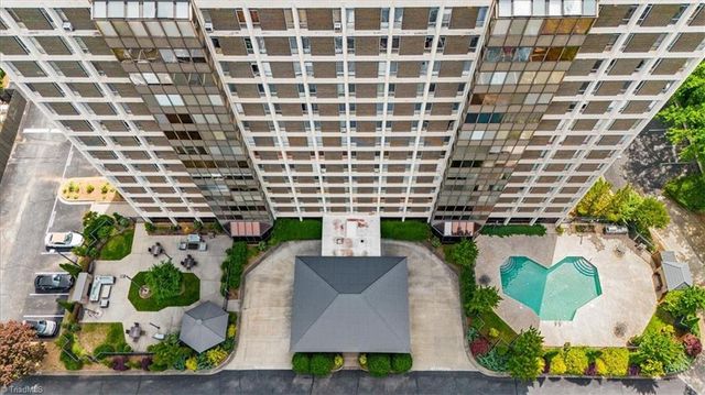 1101 N Elm Street 1404, Greensboro, NC 27401