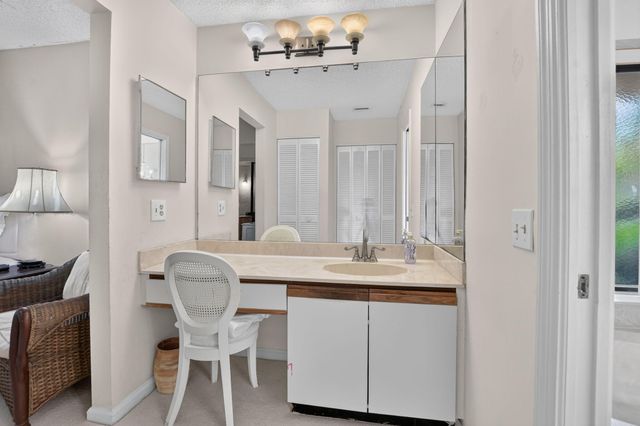 9364 Sable Ridge Circle D, Boca Raton, FL 33428
