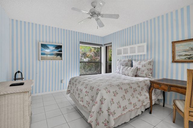 9364 Sable Ridge Circle D, Boca Raton, FL 33428