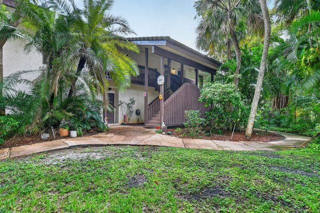 9364 Sable Ridge Circle D, Boca Raton, FL 33428