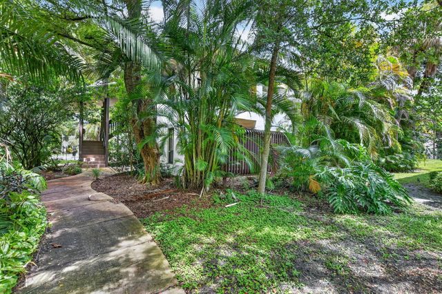 9364 Sable Ridge Circle D, Boca Raton, FL 33428