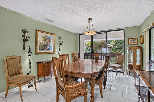 9364 Sable Ridge Circle D, Boca Raton, FL 33428