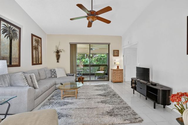 9364 Sable Ridge Circle D, Boca Raton, FL 33428