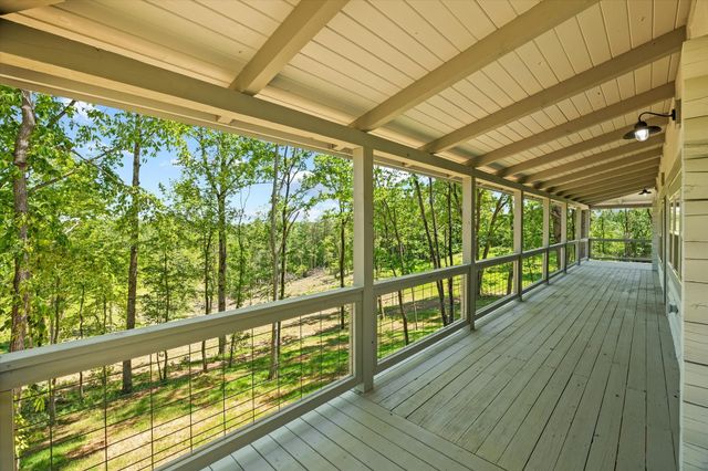 4221 New Hope Rd, Celina, TN 38551