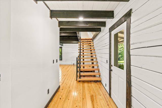 4221 New Hope Rd, Celina, TN 38551