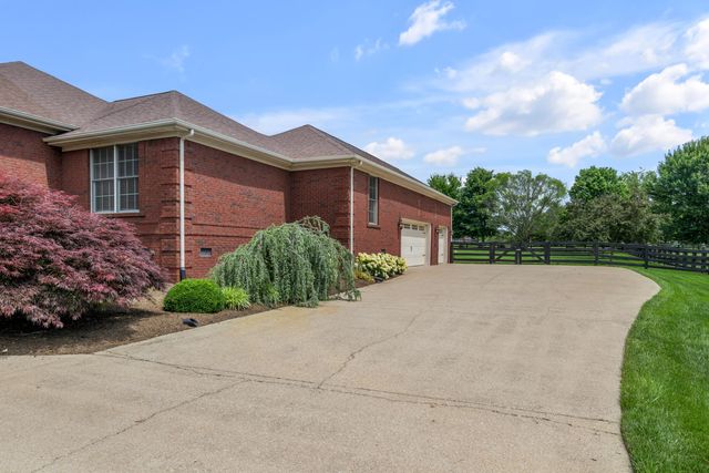 420 W Brannon Road, Nicholasville, KY 40356