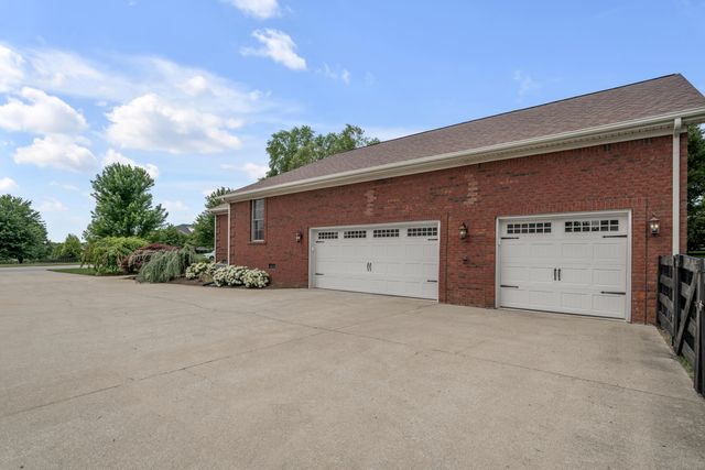 420 W Brannon Road, Nicholasville, KY 40356