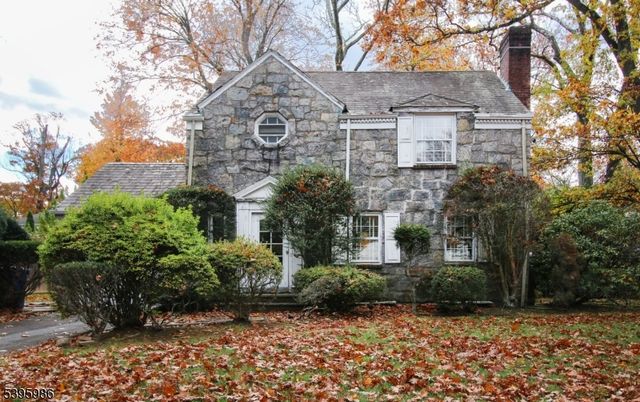 84 Howard Park Dr, Tenafly Boro, NJ 07670