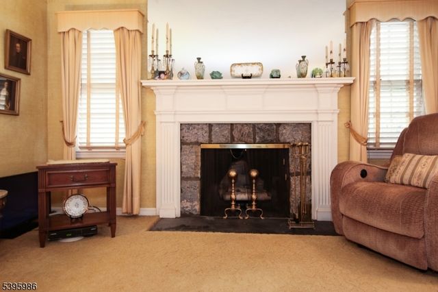 84 Howard Park Dr, Tenafly Boro, NJ 07670