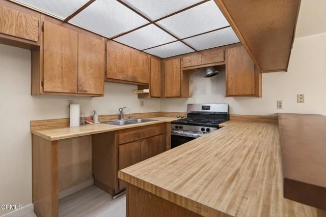 176 Fashion Park Place, Oxnard, CA 93033