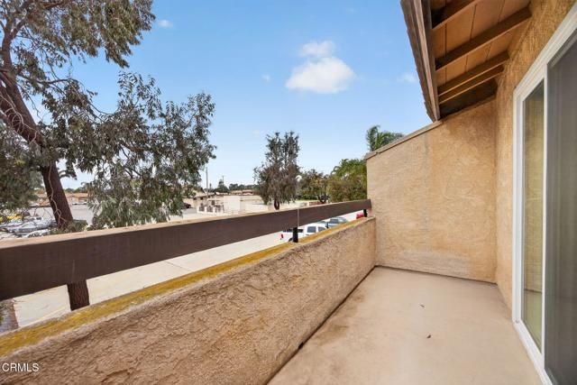 176 Fashion Park Place, Oxnard, CA 93033