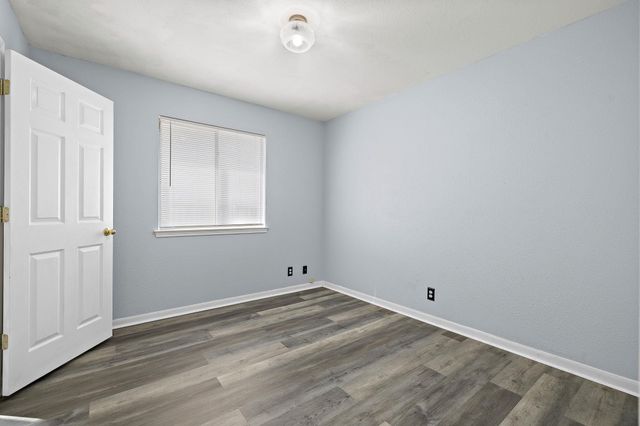 15 Azalea DR, Georgetown, TX 78626