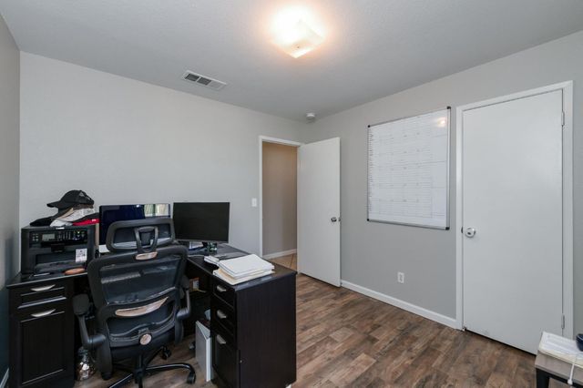 983 Church Avenue, Sanger, CA 93657