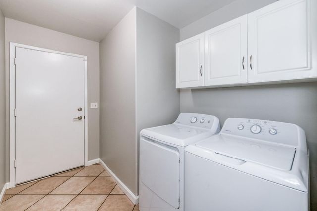 983 Church Avenue, Sanger, CA 93657