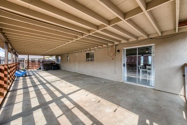 983 Church Avenue, Sanger, CA 93657