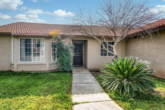 983 Church Avenue, Sanger, CA 93657