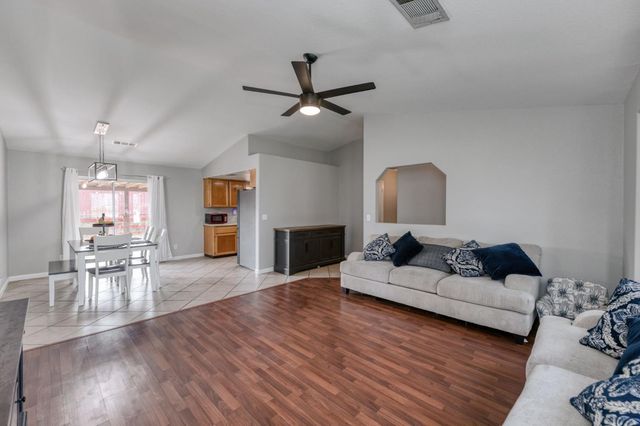 983 Church Avenue, Sanger, CA 93657