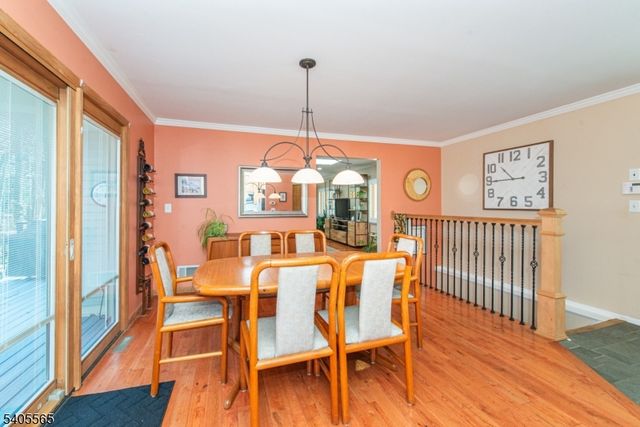 77 Moraine Rd, Parsippany-troy Hills Twp., NJ 07950