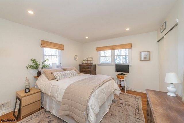 77 Moraine Rd, Parsippany-troy Hills Twp., NJ 07950