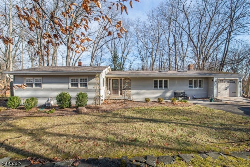 77 Moraine Rd, Parsippany-troy Hills Twp., NJ 07950