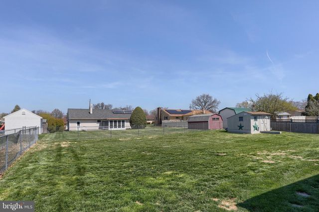 811 E CANAL ST, Lebanon, PA 17046