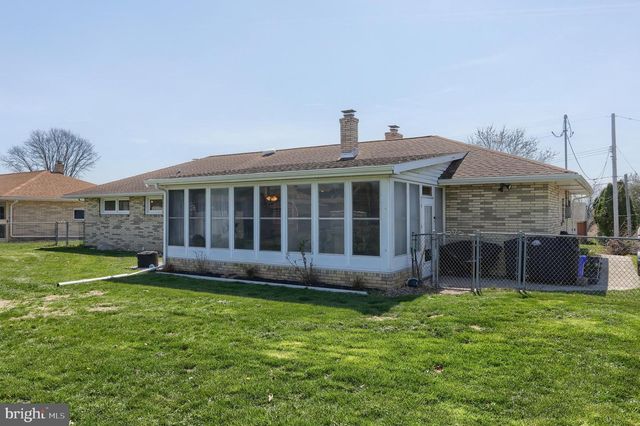 811 E CANAL ST, Lebanon, PA 17046