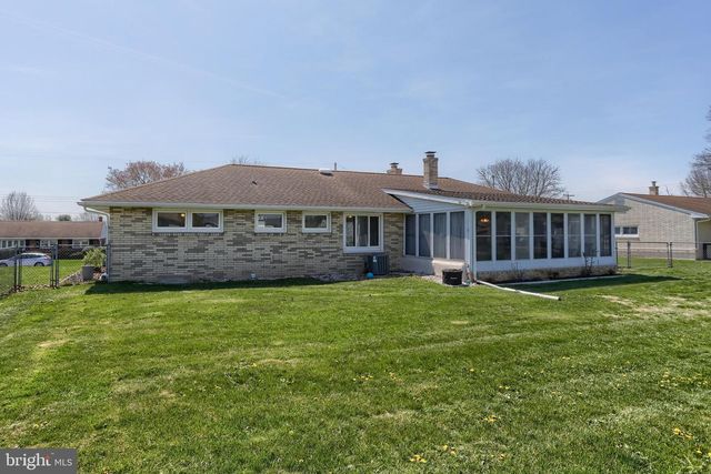 811 E CANAL ST, Lebanon, PA 17046
