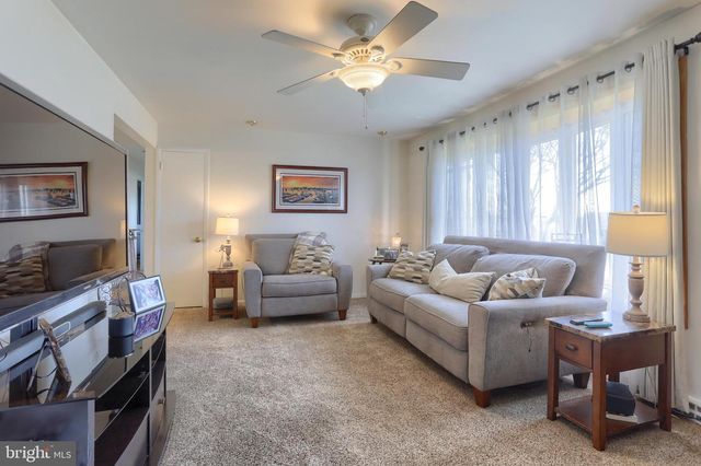 811 E CANAL ST, Lebanon, PA 17046