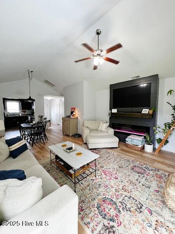 211 Jasmine Lane, Jacksonville, NC 28546