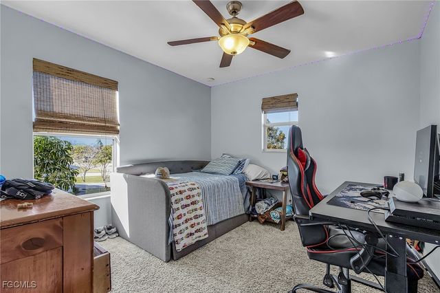 1422 NE 9th TER, Cape Coral, FL 33909