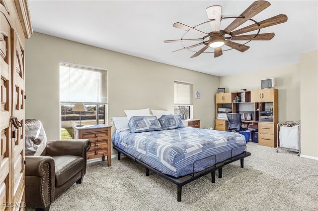 1422 NE 9th TER, Cape Coral, FL 33909