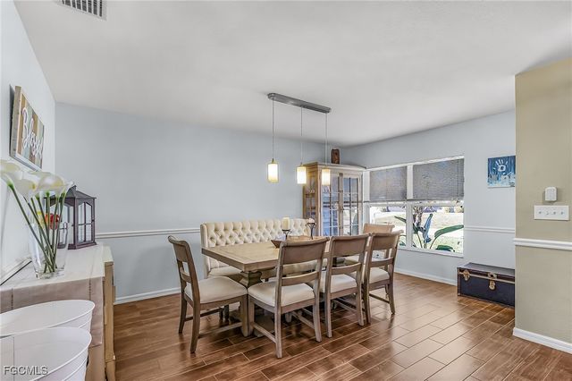 1422 NE 9th TER, Cape Coral, FL 33909