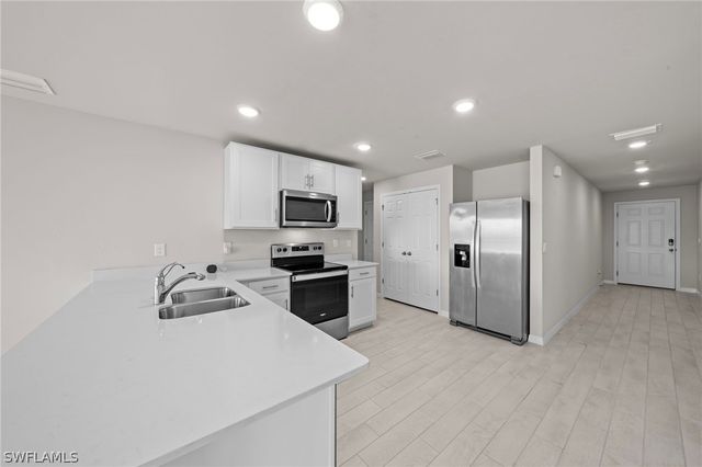 2911 NW 9th AVE, Cape Coral, FL 33993