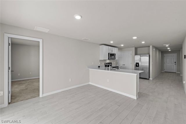 2911 NW 9th AVE, Cape Coral, FL 33993