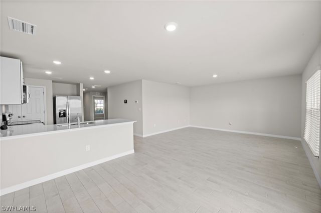 2911 NW 9th AVE, Cape Coral, FL 33993