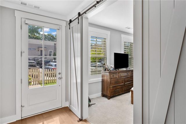 1104 Thomas Street, Woodstock, GA 30188