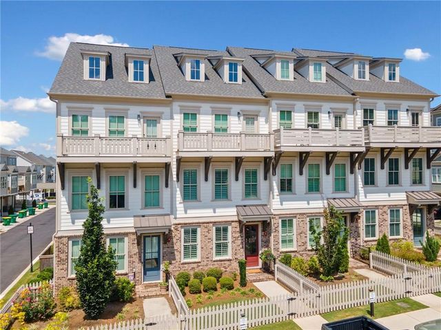 1104 Thomas Street, Woodstock, GA 30188