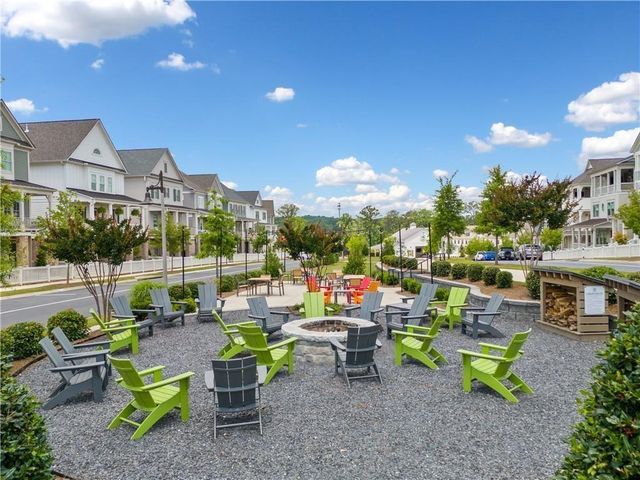 1104 Thomas Street, Woodstock, GA 30188