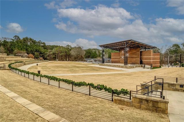 1104 Thomas Street, Woodstock, GA 30188