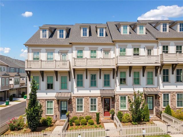 1104 Thomas Street, Woodstock, GA 30188