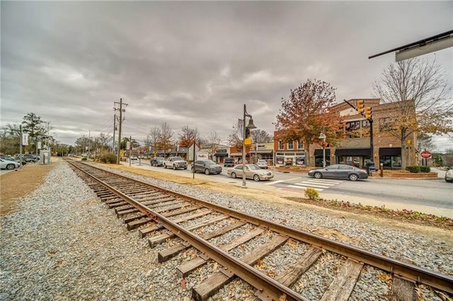 1104 Thomas Street, Woodstock, GA 30188