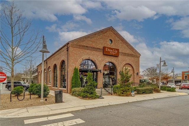 1104 Thomas Street, Woodstock, GA 30188